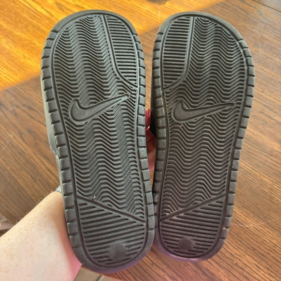 Women’s Nike Slides- black and rose gold - Picture 2 of 5